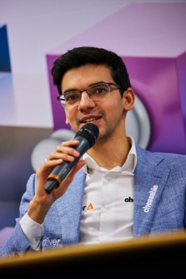 Anish Giri Net Worth