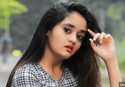 Bindass Kavya Net Worth