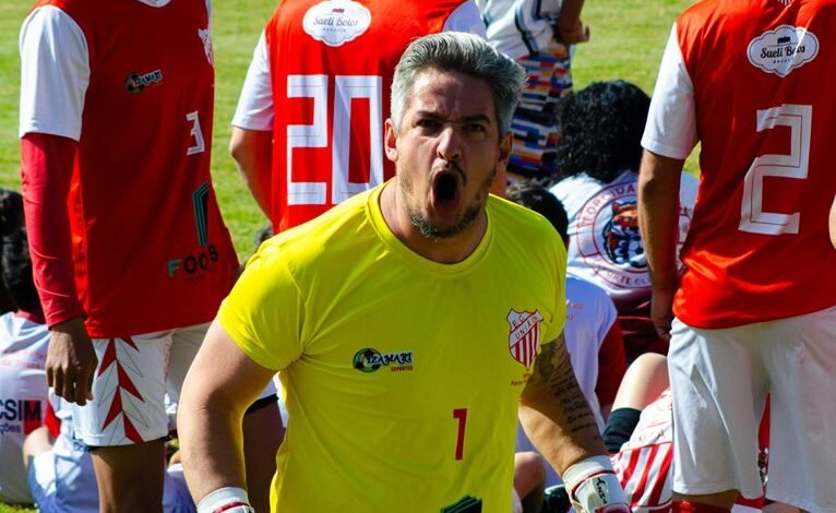 eagles iconic kelly green